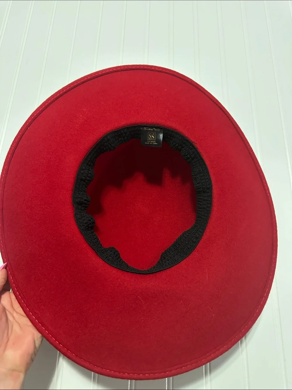 Red Hatter Club Something Special 100% Wool Red Church Derby Kentucky Derby Wide